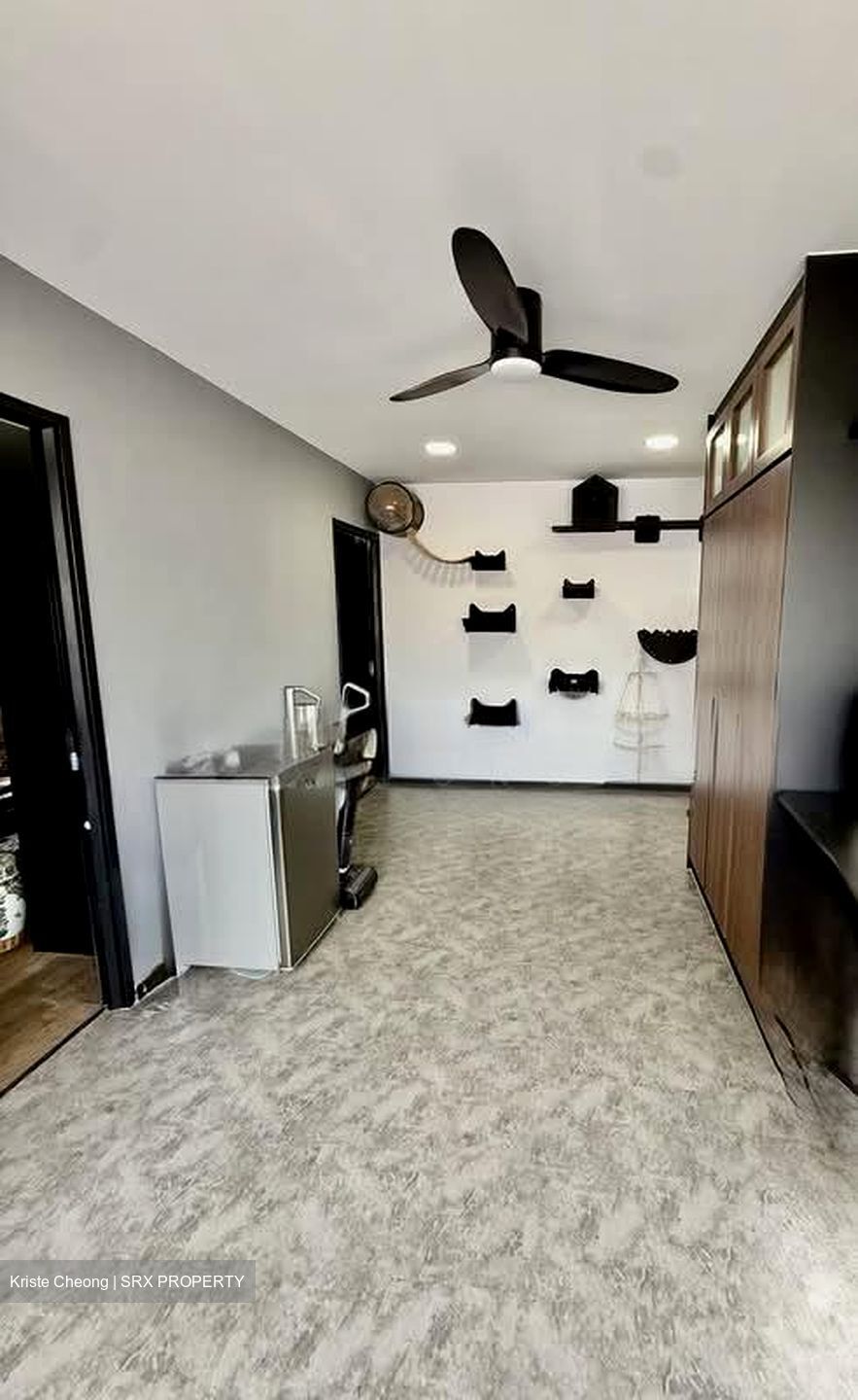 Blk 836 Yishun Street 81 (Yishun), HDB Executive #559206511